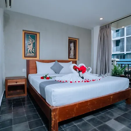 Home Chic Hotel Phnom Penh Exterior photo