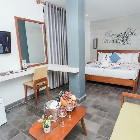 Home Chic Hotel Phnom Penh Exterior photo