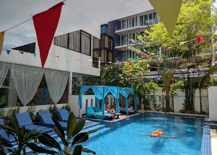 Home Chic Hotel