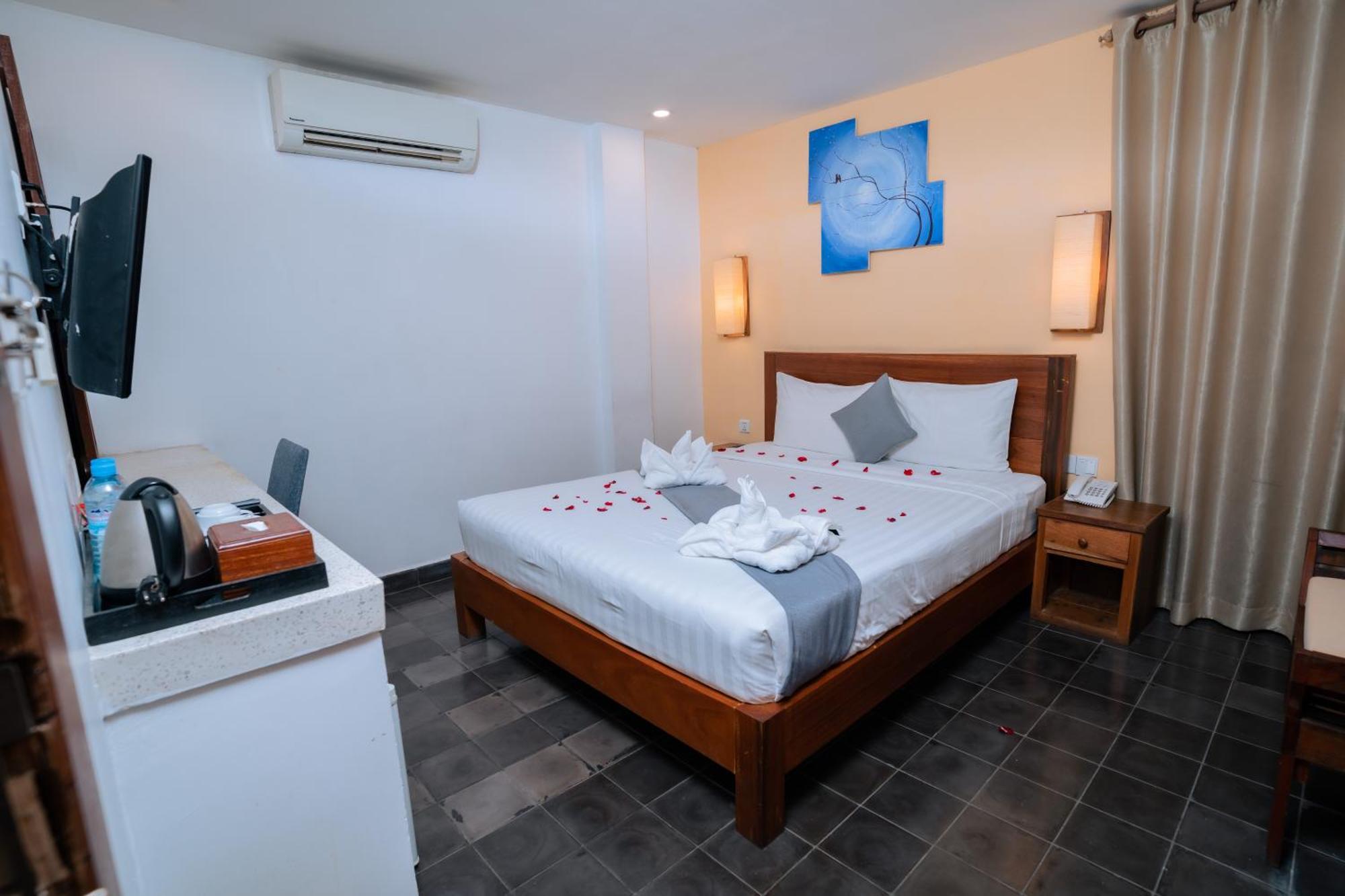 Chic 4* Phnom Penh