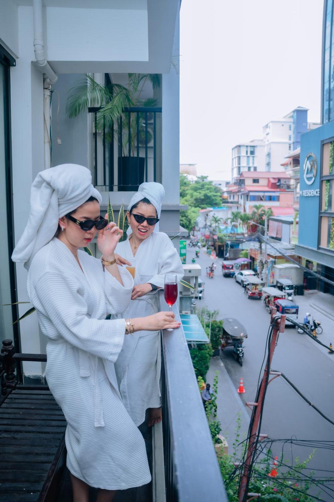 Chic Hotel 4*